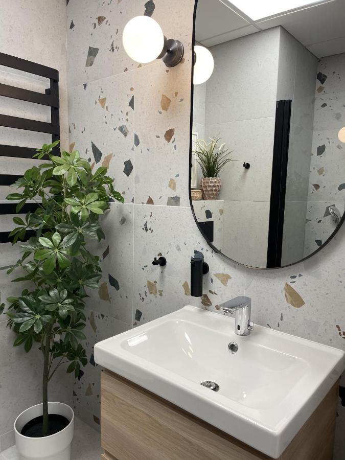 Oui Oui Apartment Varsovie Extérieur photo